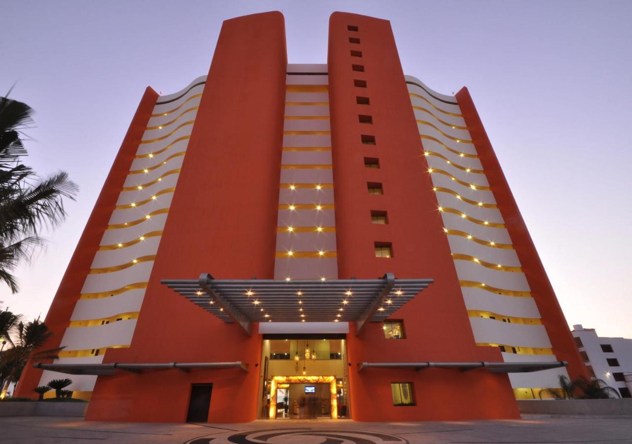 ซันเซ็ต พลาซา บีช รีสอร์ต แอนด์ สปา Hotel ปูแอร์โตบาญาร์ตา ภายนอก รูปภาพ